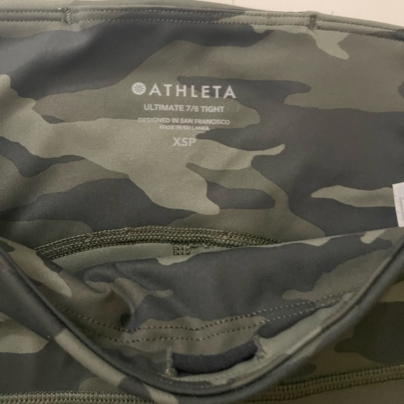 ATHLETA Ultimate 7/8 Tight Camo size XS - Picture 3 of 13